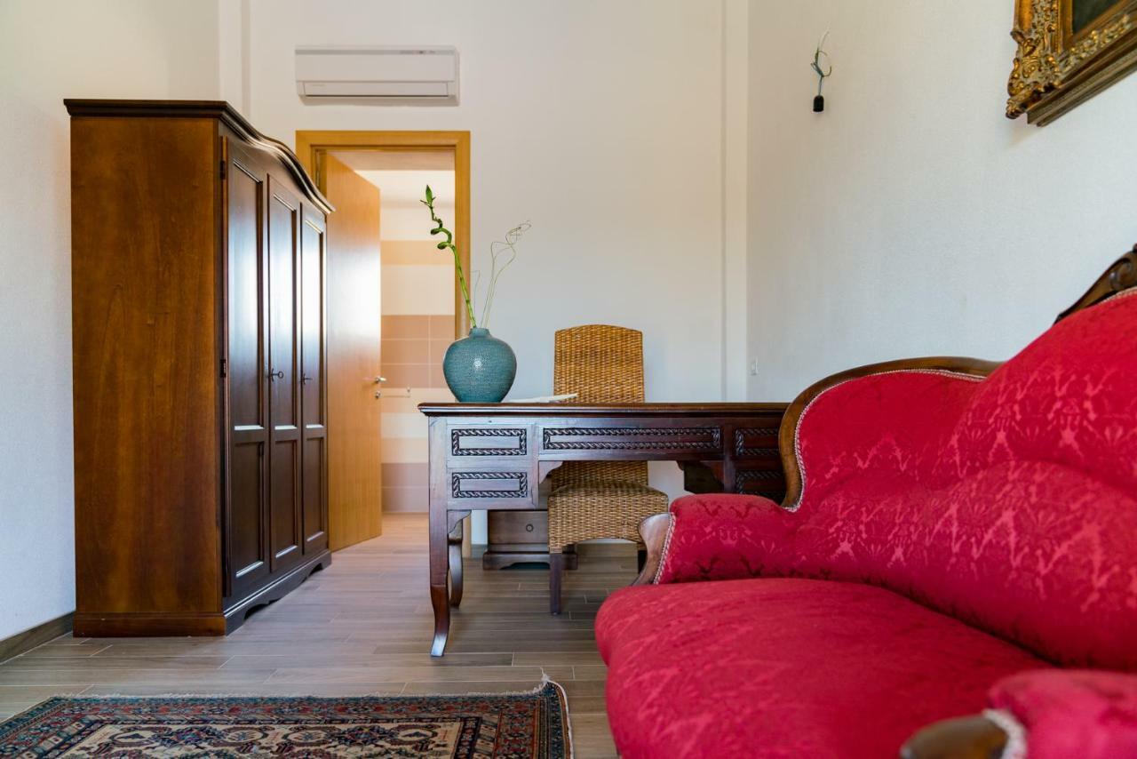 Villa Casale Cerfignano Luaran gambar