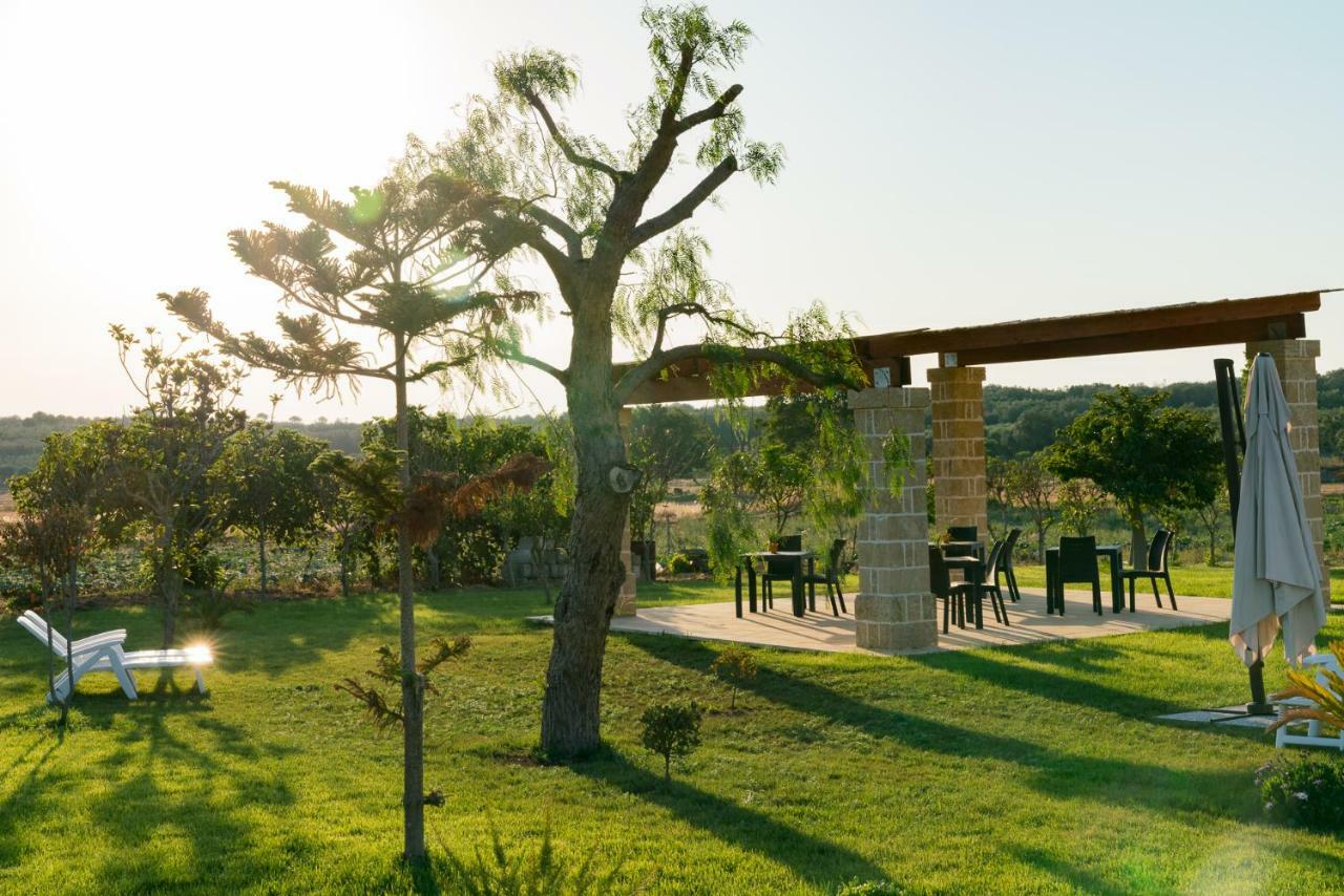 Villa Casale Cerfignano Luaran gambar