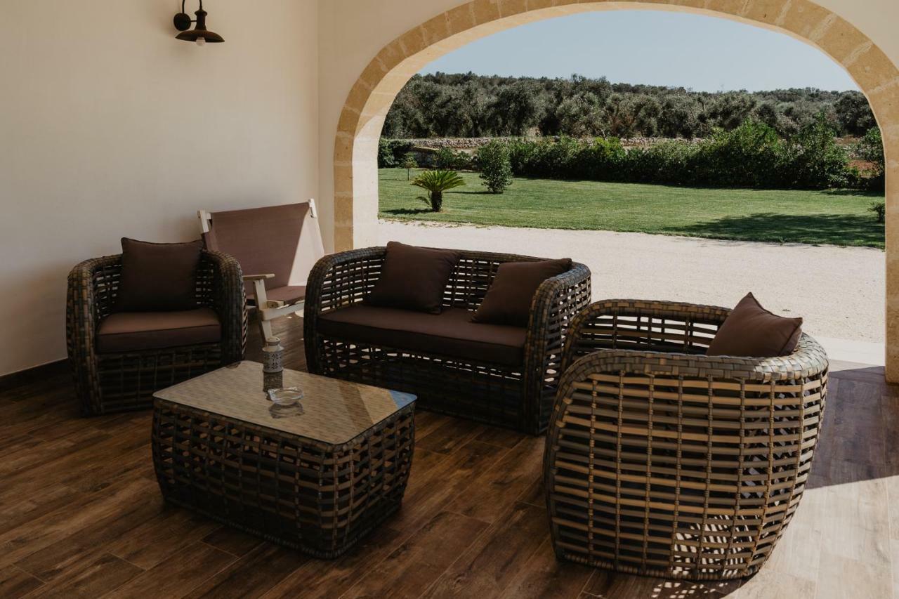 Villa Casale Cerfignano Luaran gambar